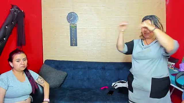 lesbiancuple online show from 28, 9, 2025