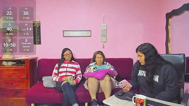 lesbiancuple online show from 19, 11, 2025