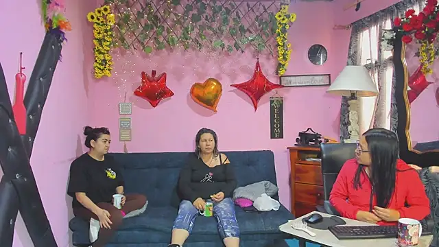 lesbiancuple online show from 21, 3, 2026