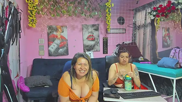 lesbiancuple online show from 29, 5, 2026