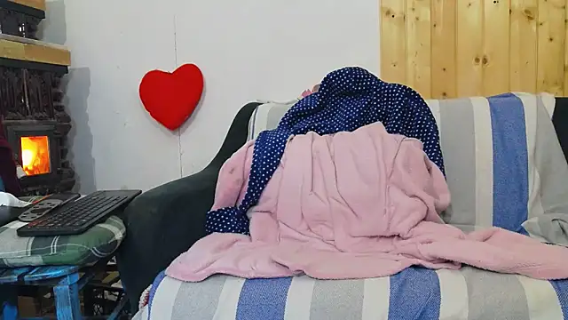 SquirtyMellissaLabia online show from 14, 2, 2026