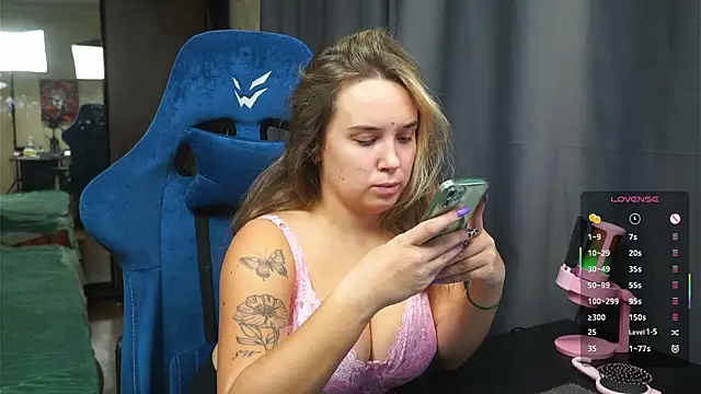 Snapshot of Sandra_SW_ chatting on 27, 11, 2025 Sandra SW online show from 27, 11, 2025