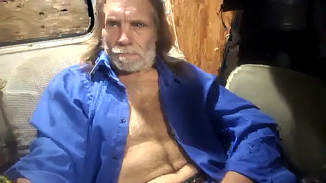 Snapshot of Fluxus532@xh chatting on 21, 10, 2025 Fluxus532xh online show from 21, 10, 2025