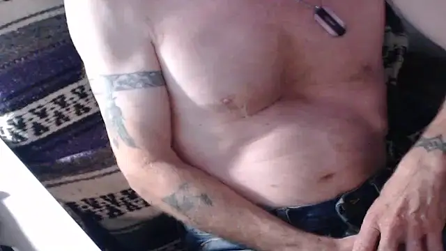 QueenDenizeAndTheCaptain online show from 16, 10, 2025