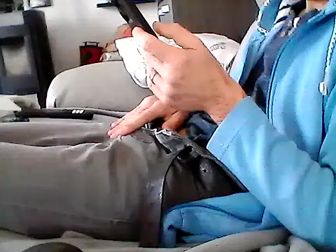 mickzizi online show from 7, 3, 2025