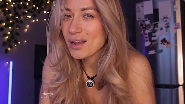 Blondie Bunny online show from 14, 2, 2026