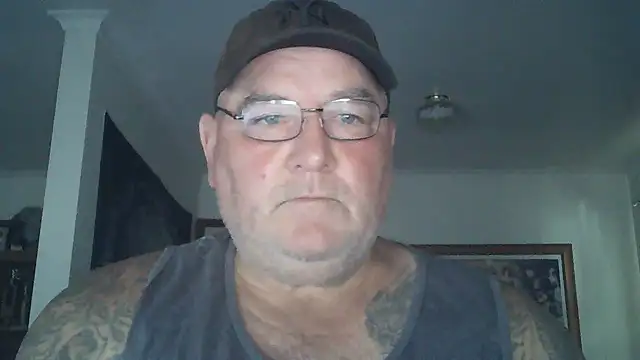 Snapshot of HOTANAL chatting on 1, 2, 2025 HOTANAL online show from 1, 2, 2025