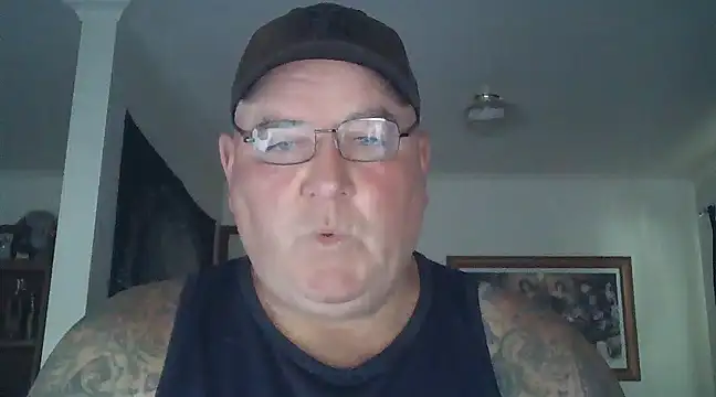 Snapshot of HOTANAL chatting on 4, 2, 2025 HOTANAL online show from 4, 2, 2025