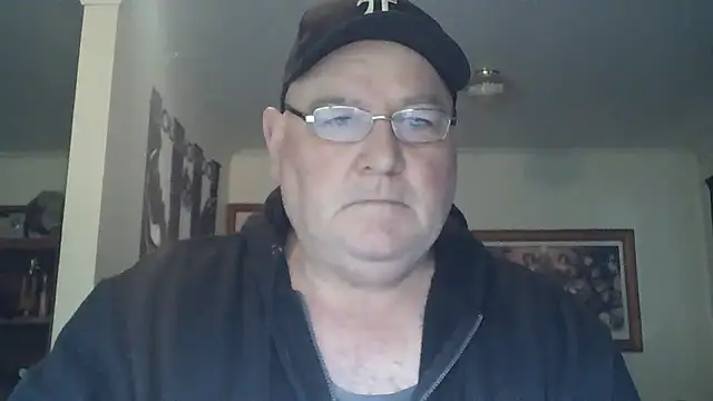 Snapshot of HOTANAL chatting on 8, 9, 2025 HOTANAL online show from 8, 9, 2025