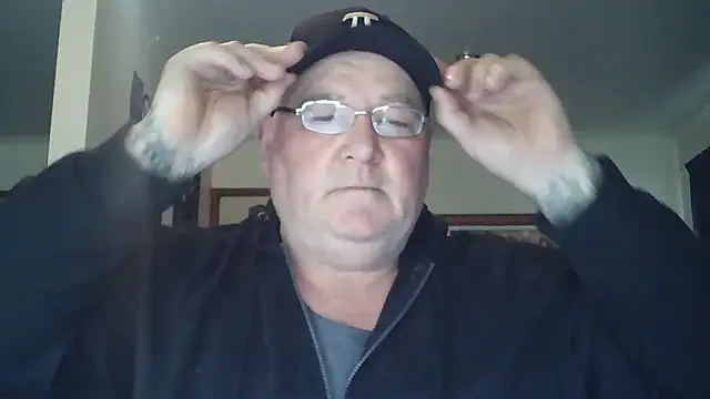 Snapshot of HOTANAL chatting on 9, 9, 2025 HOTANAL online show from 9, 9, 2025