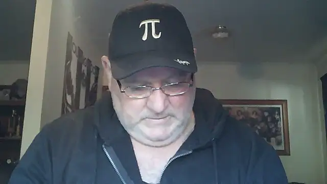 Snapshot of HOTANAL chatting on 11, 9, 2025 HOTANAL online show from 11, 9, 2025