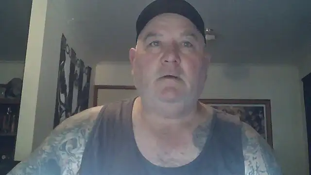 Snapshot of HOTANAL chatting on 4, 10, 2025 HOTANAL online show from 4, 10, 2025