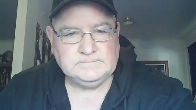 Snapshot of HOTANAL chatting on 6, 10, 2025 HOTANAL online show from 6, 10, 2025