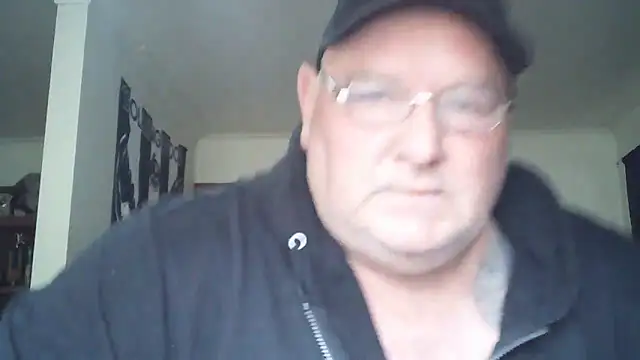 Snapshot of HOTANAL chatting on 11, 11, 2025 HOTANAL online show from 11, 11, 2025