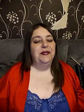 Snapshot of HouseWifeWhore_Milf chatting on 7, 5, 2026 HouseWifeWhore Milf online show from 7, 5, 2026