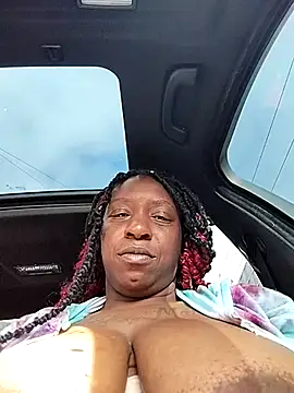 Snapshot of markquanna chatting on 2, 10, 2025 markquanna online show from 2, 10, 2025