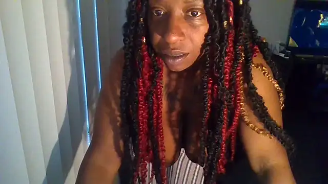 Snapshot of markquanna chatting on 4, 10, 2025 markquanna online show from 4, 10, 2025