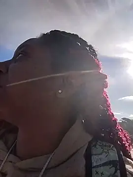 Snapshot of markquanna chatting on 4, 11, 2025 markquanna online show from 4, 11, 2025