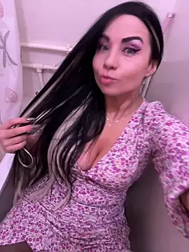 Snapshot of CrazzyChicks chatting on 16, 2, 2025 CrazzyChicks online show from 16, 2, 2025