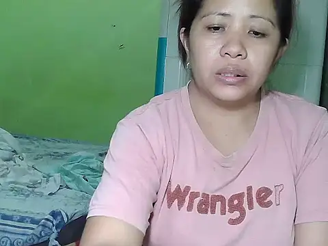 Snapshot of sweetlady_pinay chatting on 14, 10, 2025 sweetlady pinay online show from 14, 10, 2025