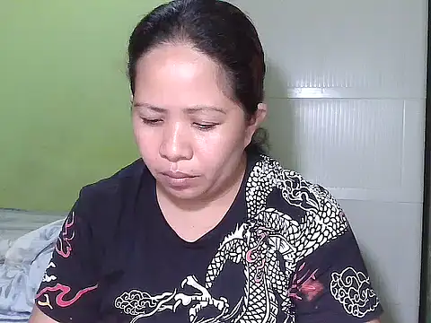 Snapshot of sweetlady_pinay chatting on 18, 10, 2025 sweetlady pinay online show from 18, 10, 2025