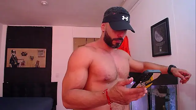 Snapshot of romeolovedark chatting on 7, 1, 2025 romeolovedark online show from 7, 1, 2025