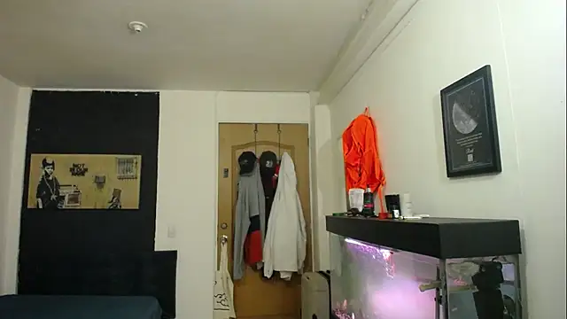 Snapshot of romeolovedark chatting on 10, 1, 2025 romeolovedark online show from 10, 1, 2025