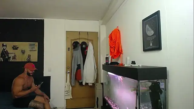 Snapshot of romeolovedark chatting on 11, 1, 2025 romeolovedark online show from 11, 1, 2025