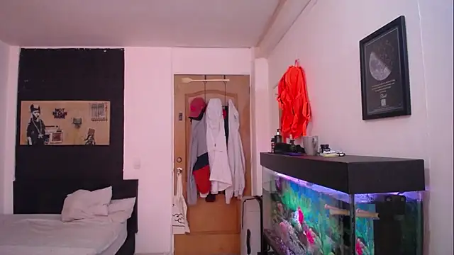 Snapshot of romeolovedark chatting on 24, 1, 2025 romeolovedark online show from 24, 1, 2025