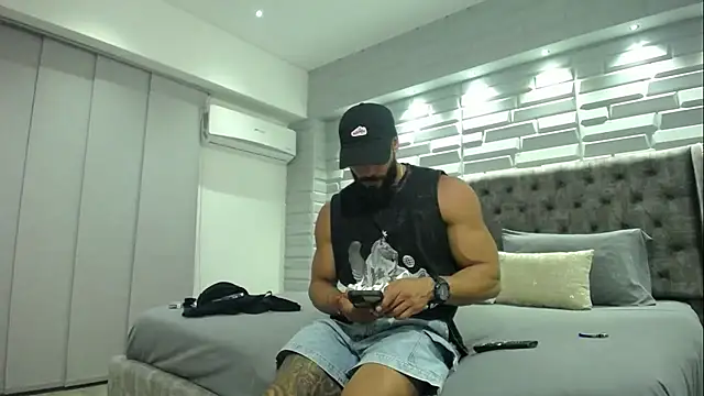 Snapshot of romeolovedark chatting on 19, 2, 2025 romeolovedark online show from 19, 2, 2025