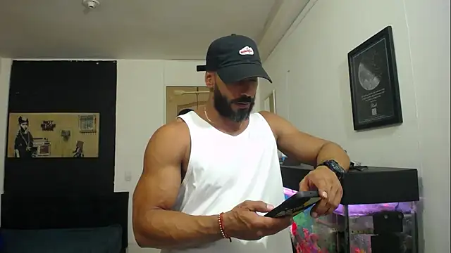 Snapshot of romeolovedark chatting on 3, 3, 2025 romeolovedark online show from 3, 3, 2025