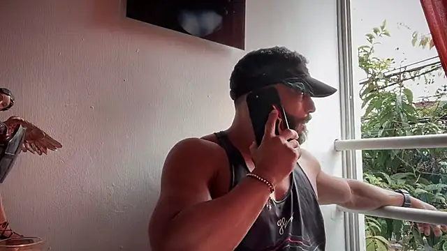 Snapshot of romeolovedark chatting on 18, 9, 2025 romeolovedark online show from 18, 9, 2025