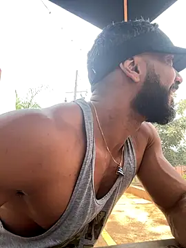 Snapshot of romeolovedark chatting on 6, 10, 2025 romeolovedark online show from 6, 10, 2025