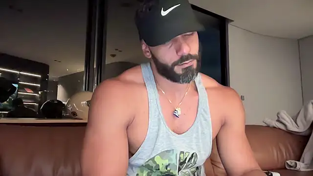 Snapshot of romeolovedark chatting on 7, 10, 2025 romeolovedark online show from 7, 10, 2025