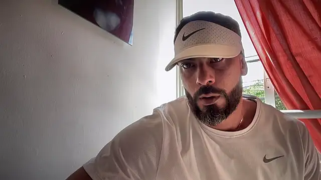 Snapshot of romeolovedark chatting on 14, 10, 2025 romeolovedark online show from 14, 10, 2025