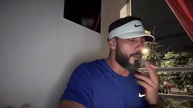 Snapshot of romeolovedark chatting on 10, 11, 2025 romeolovedark online show from 10, 11, 2025