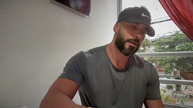 Snapshot of romeolovedark chatting on 18, 11, 2025 romeolovedark online show from 18, 11, 2025