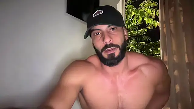 Snapshot of romeolovedark chatting on 1, 7, 2026 romeolovedark online show from 1, 7, 2026