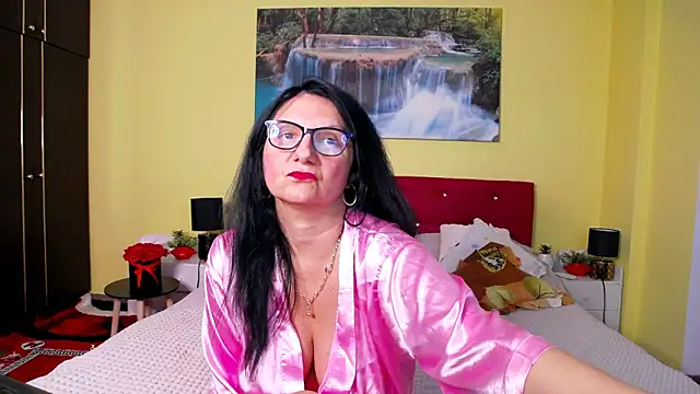 Snapshot of AlexaMorreno chatting on 10, 10, 2025 AlexaMorreno online show from 10, 10, 2025