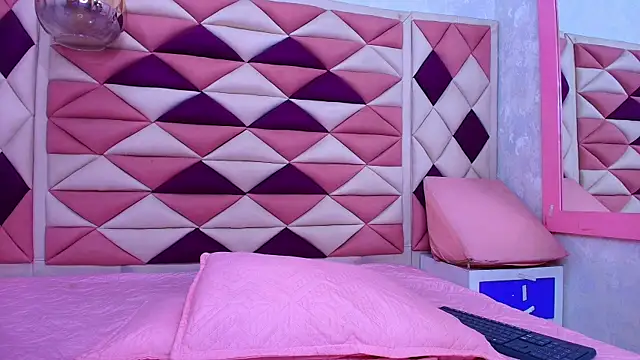 Snapshot of agath_69 chatting on 30, 9, 2025 agath 69 online show from 30, 9, 2025