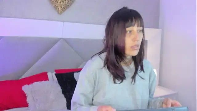 Mariana Joness online show from 22, 4, 2026