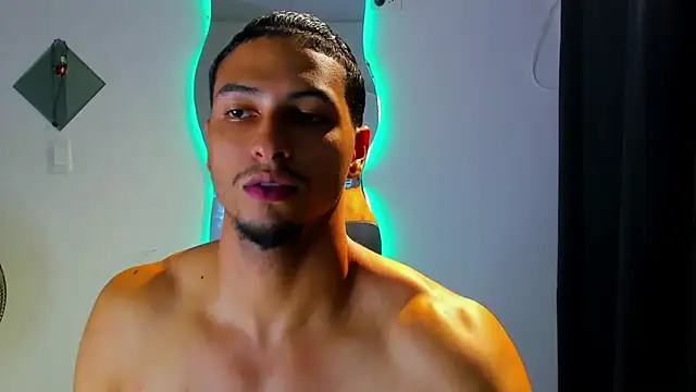 Snapshot of Kris_Khalifa69 chatting on 18, 9, 2025 Kris Khalifa69 online show from 18, 9, 2025