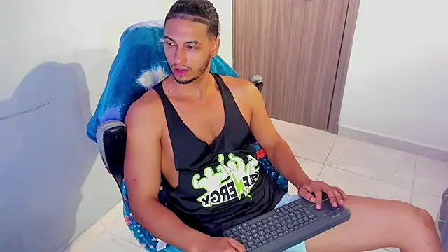 Snapshot of Kris_Khalifa69 chatting on 25, 11, 2025 Kris Khalifa69 online show from 25, 11, 2025