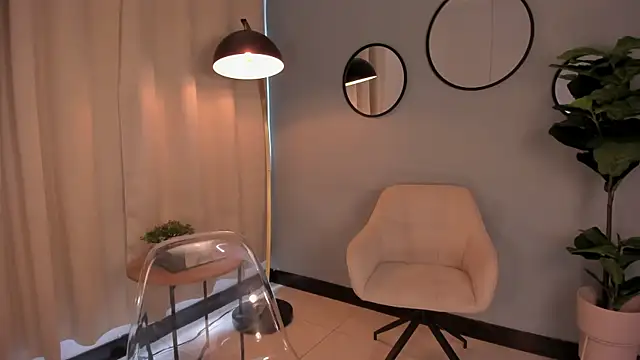 LiaPearce online show from 2, 12, 2024