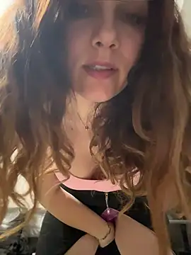 Snapshot of DaisyVibesss chatting on 9, 5, 2026 DaisyVibesss online show from 9, 5, 2026