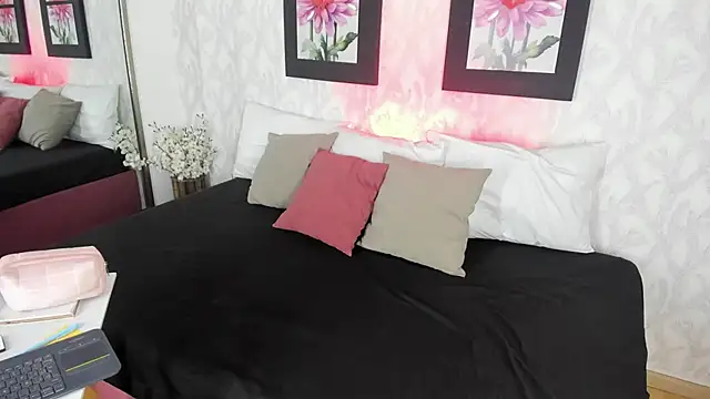 EmilySumer online show from 27, 11, 2025