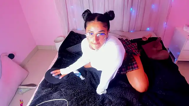 Kirara 22 online show from 28, 2, 2025