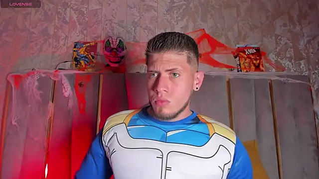 Snapshot of SebastianMaximoff chatting on 31, 10, 2025 SebastianMaximoff online show from 31, 10, 2025