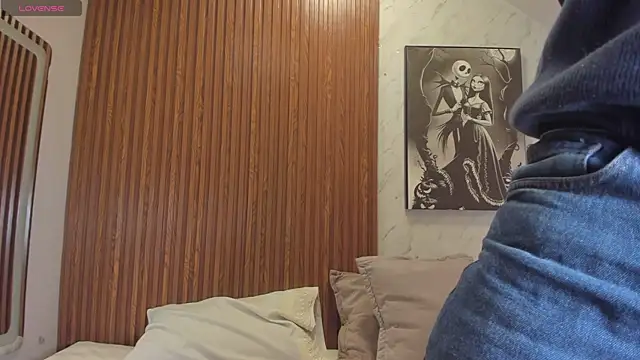 Snapshot of SebastianMaximoff chatting on 2, 11, 2025 SebastianMaximoff online show from 2, 11, 2025