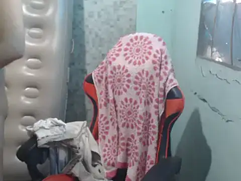 Snapshot of itsmacky4u chatting on 11, 11, 2025 itsmacky4u online show from 11, 11, 2025